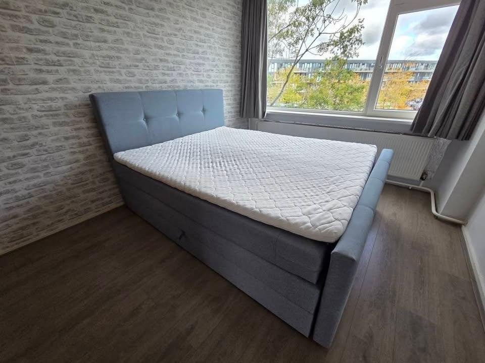 Boxspring Leenbakker met opbergruimtes 160x200