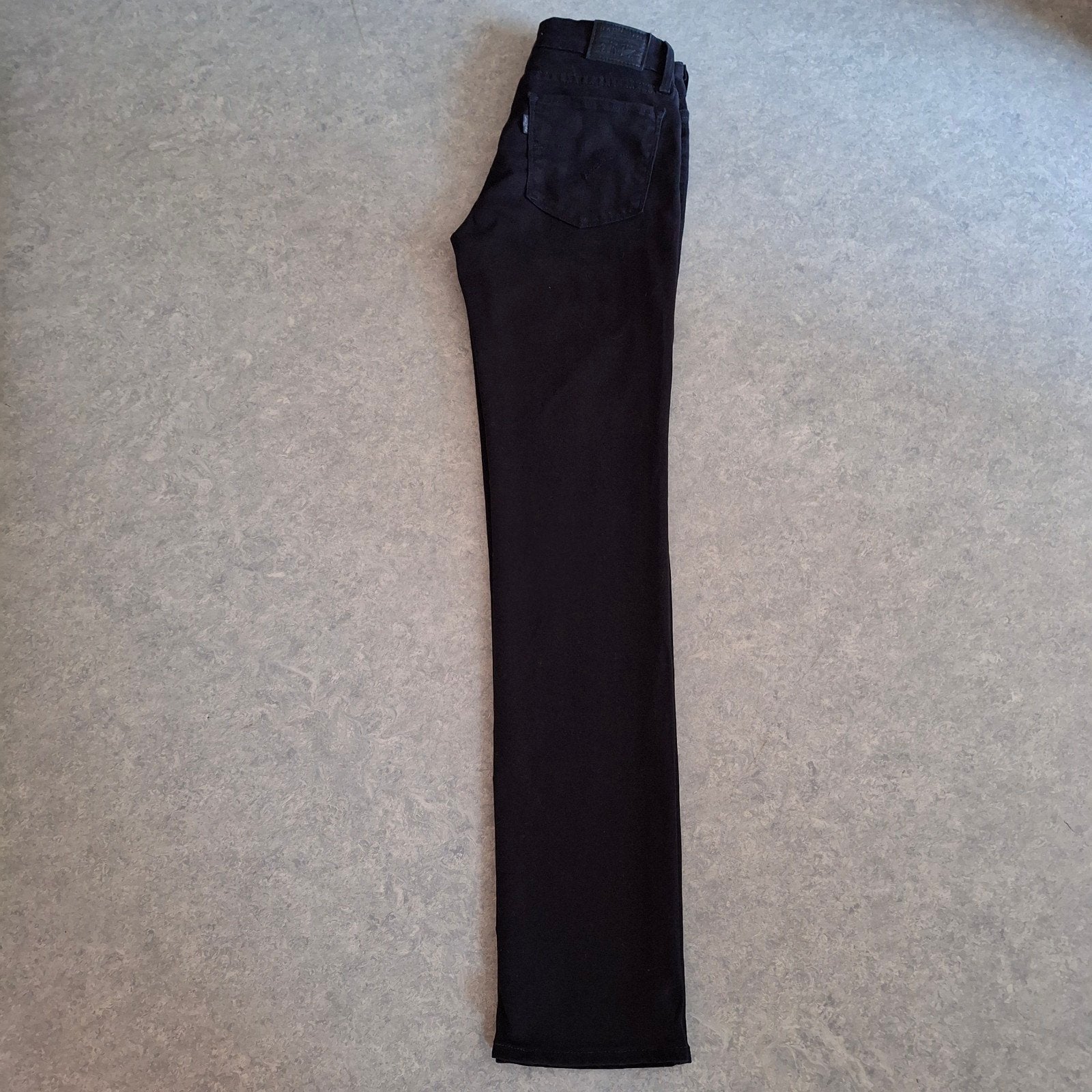 levis 712 slim maat 26 x 30, Zwart, Overige jeansmaten, Nieuw, Ophalen of Verzenden