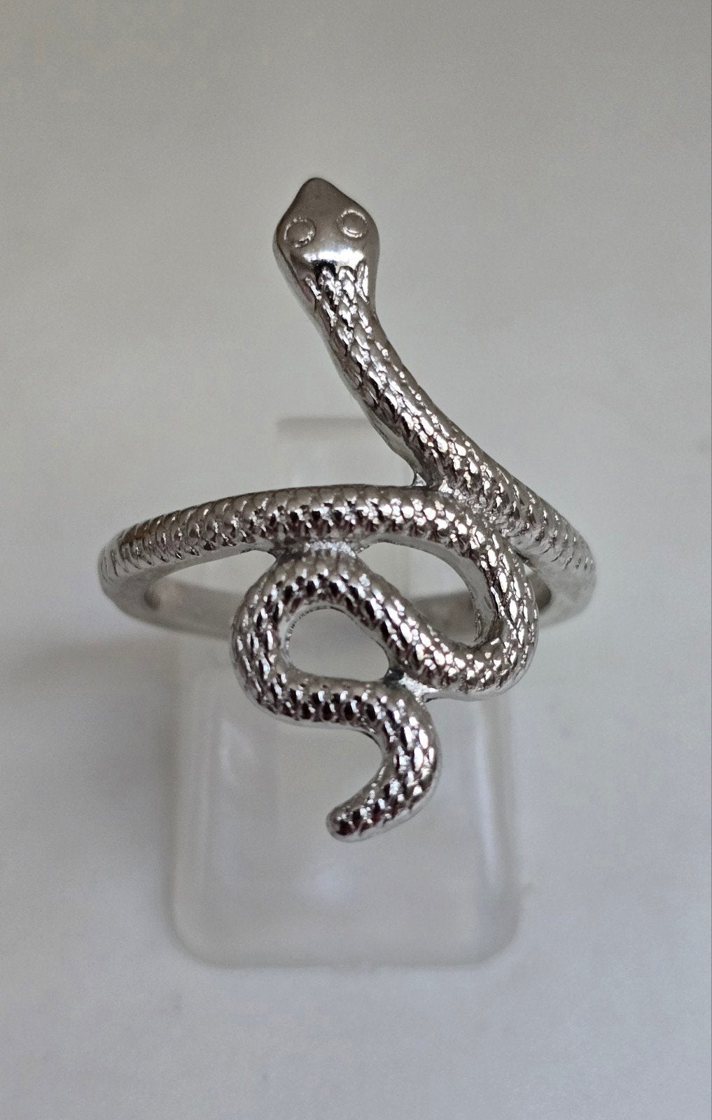 Zilverkleurige Slangenring, Sieraden, Tassen en Uiterlijk, Overige materialen, Nieuw, Ophalen of Verzenden, 17 tot 18