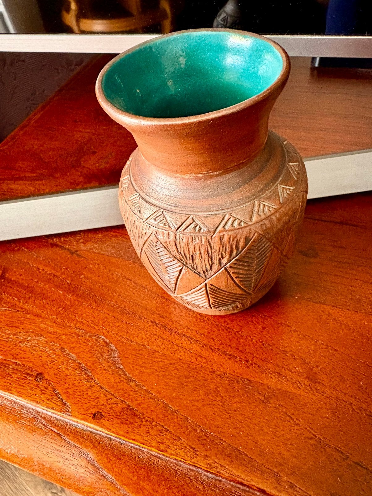 Mohawk Indiaas Aardewerk Vaas, Verzenden