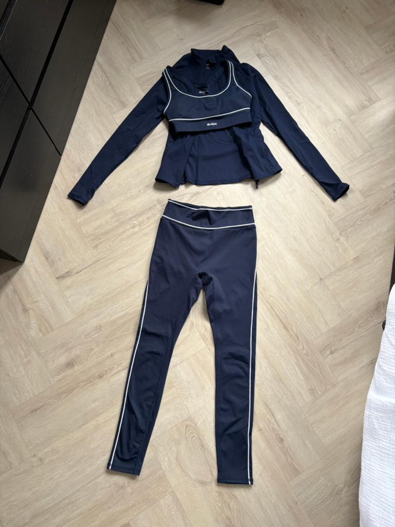 Amisu New Yorker sportset donkerblauw legging top, vestje bh, Kleding | Dames, Ophalen of Verzenden, Zo goed als nieuw, Maat 36 (S)