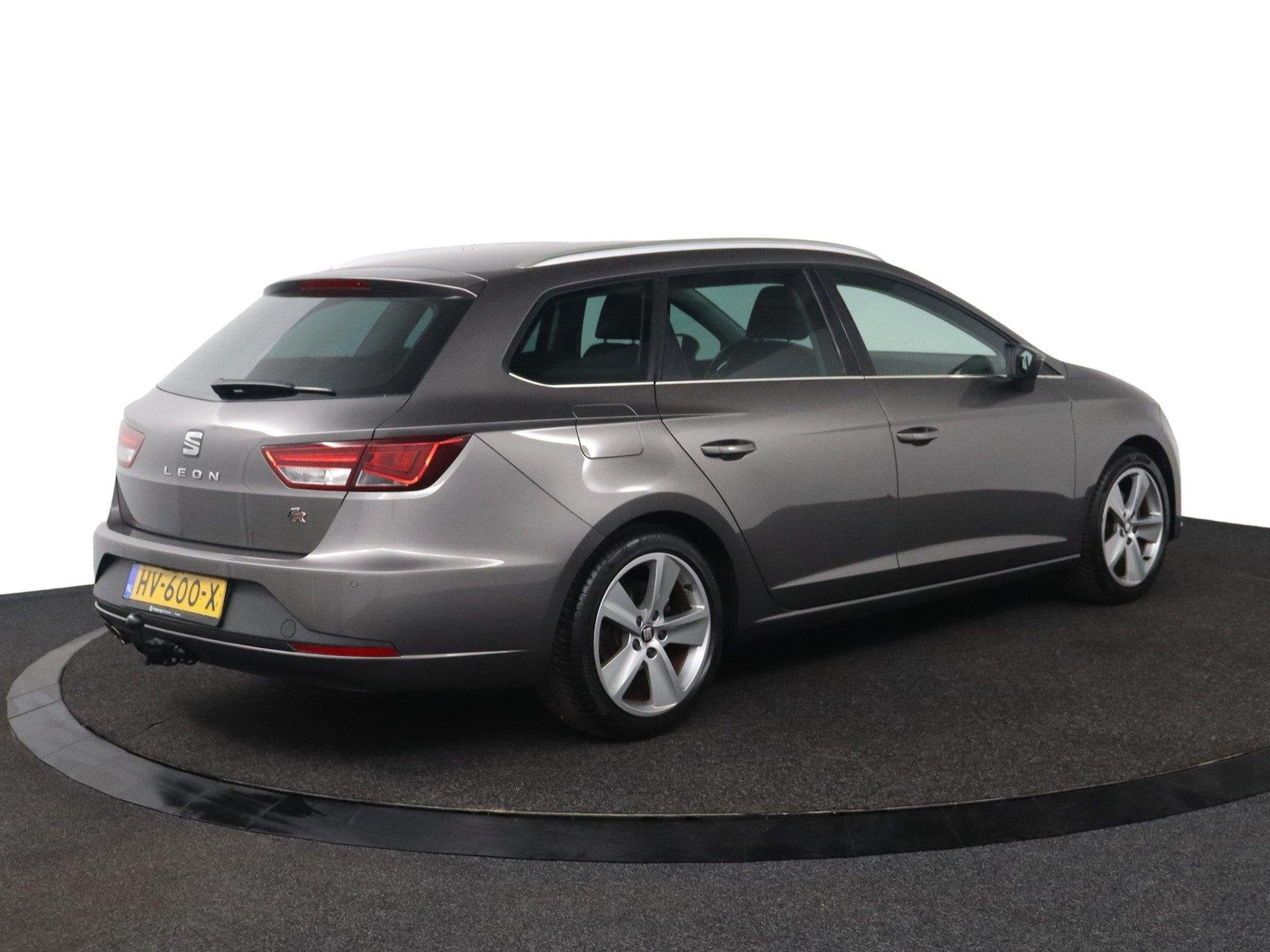 SEAT Leon ST 1.4 EcoTSI FR Connect |NAP|Camera|Cruise|Trekha, Auto's, Stof, Gebruikt, 4 cilinders, 150 pk