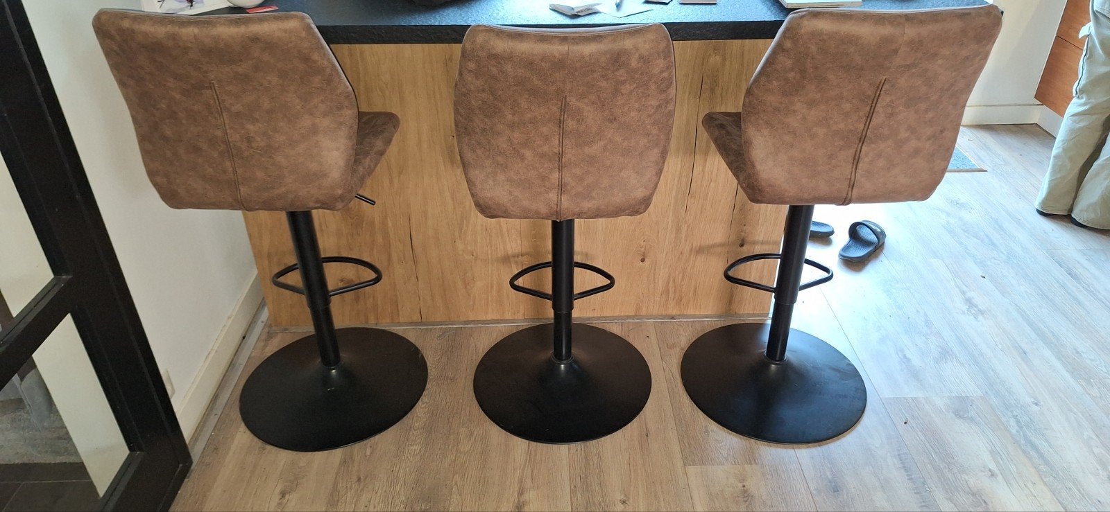 4 bar krukken van Leen Bakker. er staan  er 3 op de foto, Ophalen, In hoogte verstelbaar, 60 tot 90 cm, Zo goed als nieuw