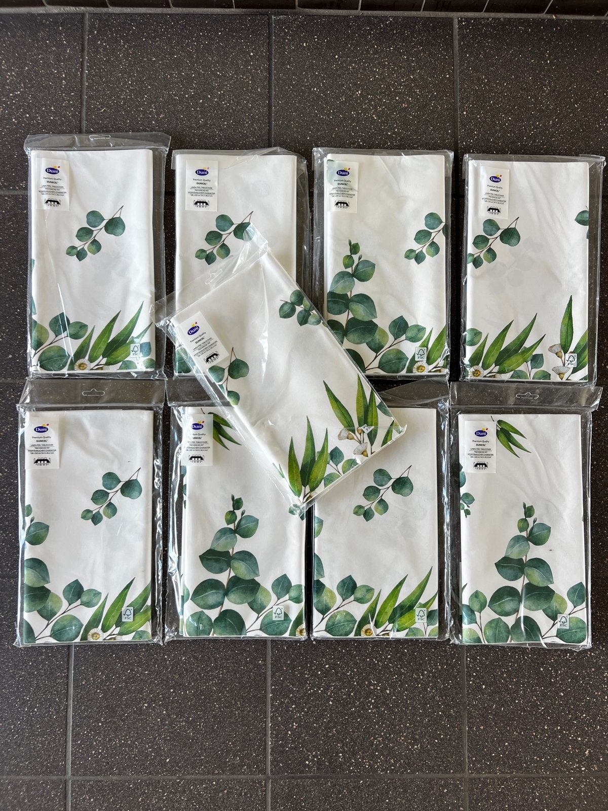 Nieuw! 9x Duni Dunicel Tafelkleed Eucalyptus 138x220 cm, Overige materialen, Verzenden, Geschikt voor buiten, Nieuw