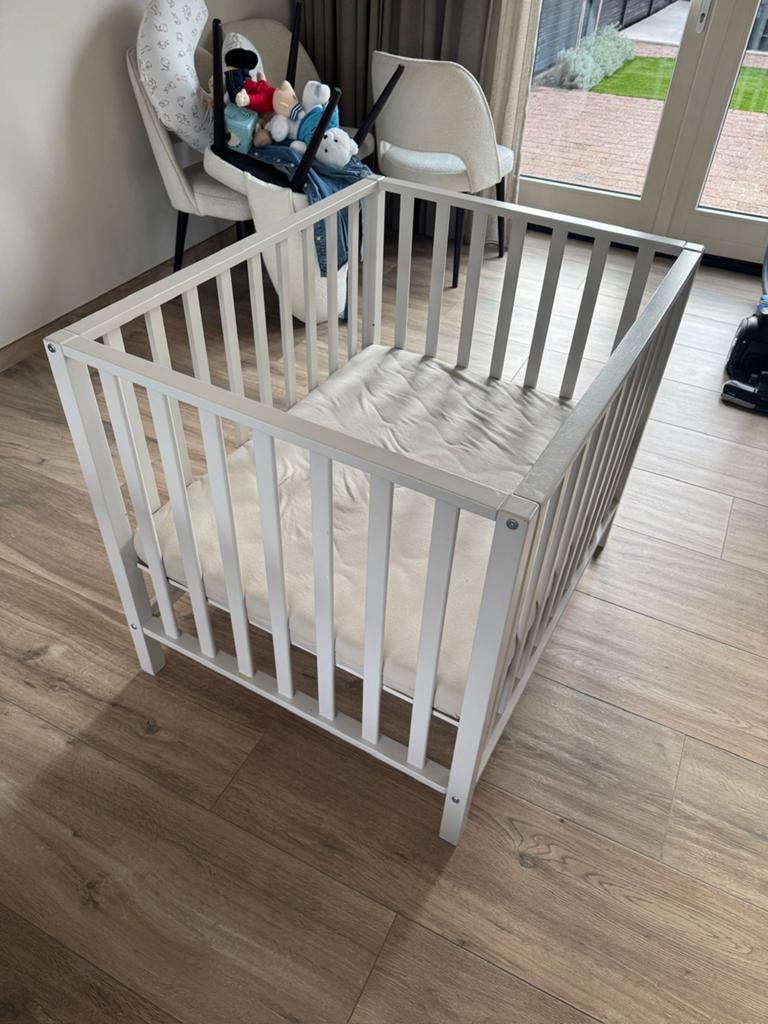 Box met box matras, Kinderen en Baby's, Boxen, Ophalen, Gebruikt, Rechthoekig, In hoogte verstelbaar