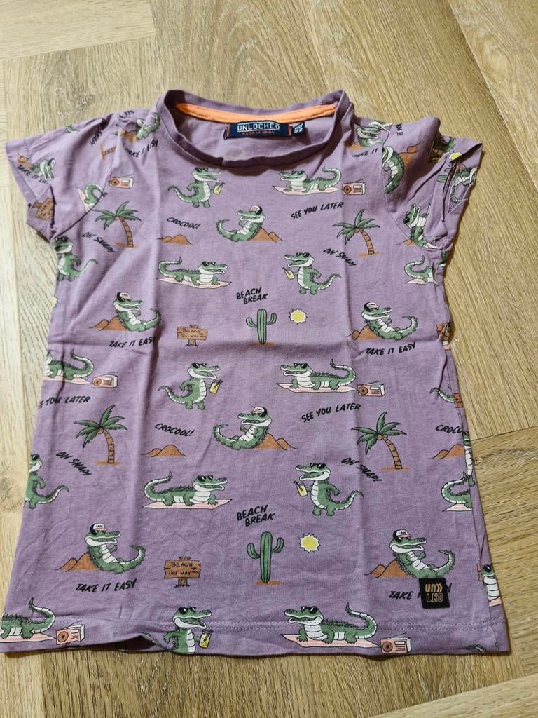 T-shirt 116/122 unlocked, Ophalen of Verzenden, Zo goed als nieuw, Jongen, Shirt of Longsleeve