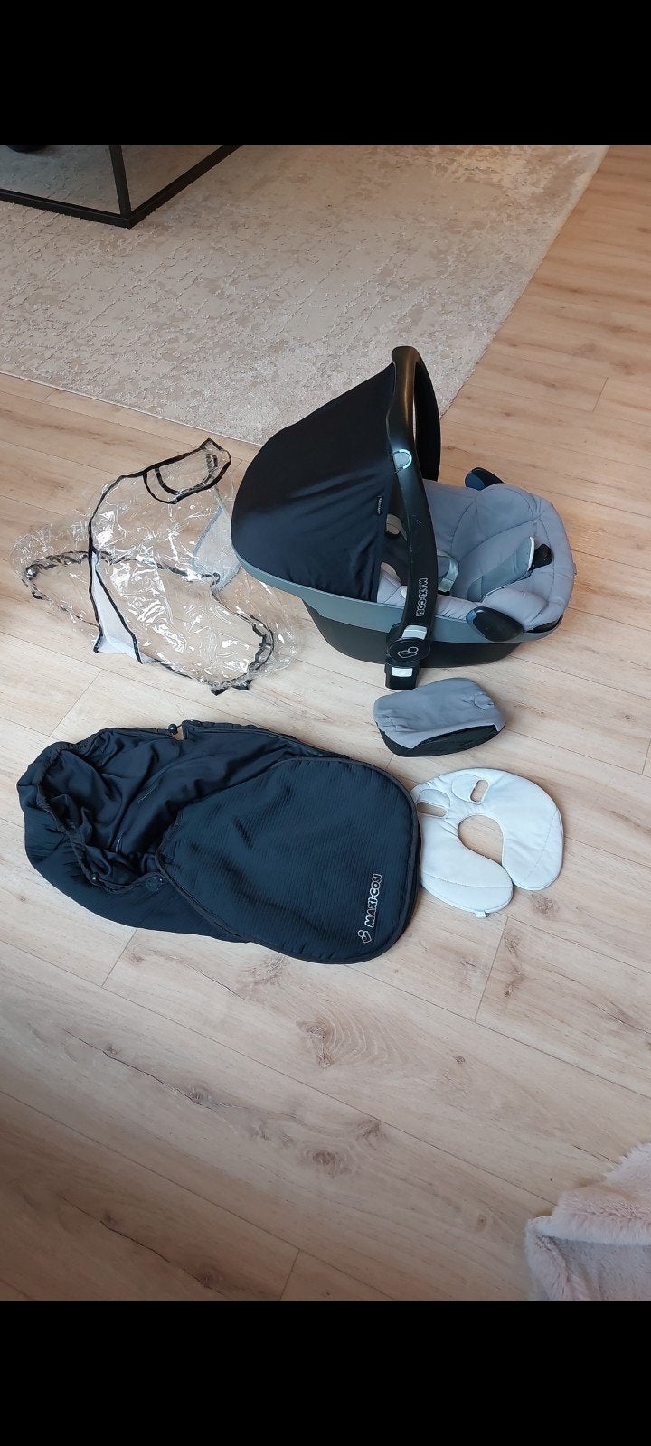Maxi-Cosi autostoel met accessoires, Kinderen en Baby's, Autostoeltjes, Ophalen of Verzenden, 0 t/m 13 kg, Maxi-Cosi, Autogordel