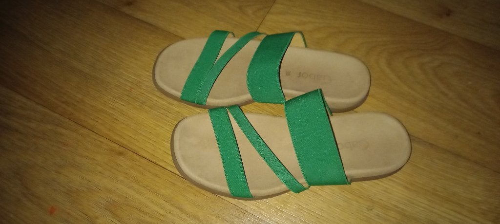 Gabor groene slippers maat 38., Slippers, Gabor, Ophalen of Verzenden, Zo goed als nieuw