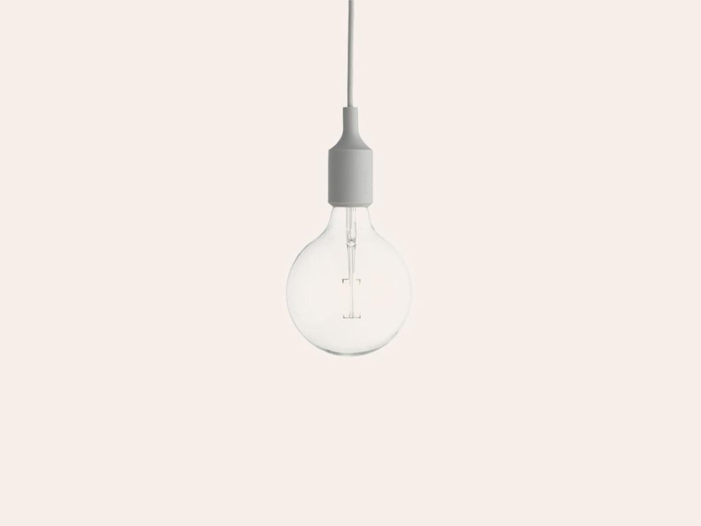 Muuto E27 grijs bij TheReSales, Ophalen of Verzenden, Zo goed als nieuw, Glas, Minder dan 50 cm
