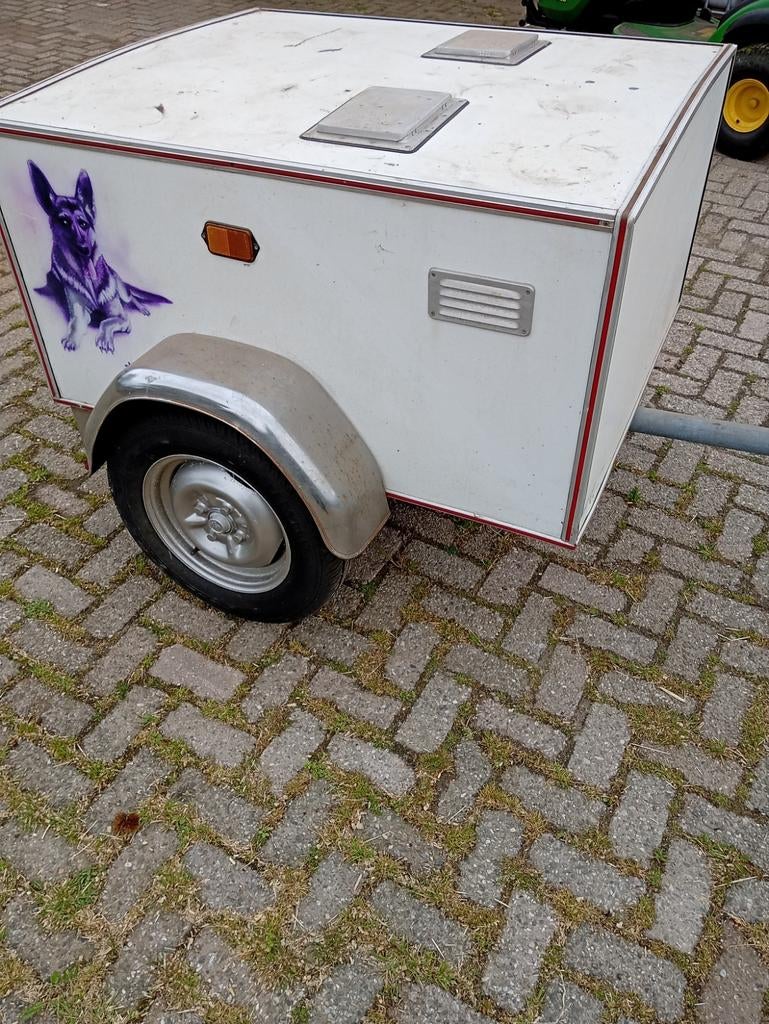 Moet zo snel mogelijk weg Honden aanhanger hond kar, Ophalen of Verzenden, Gebruikt