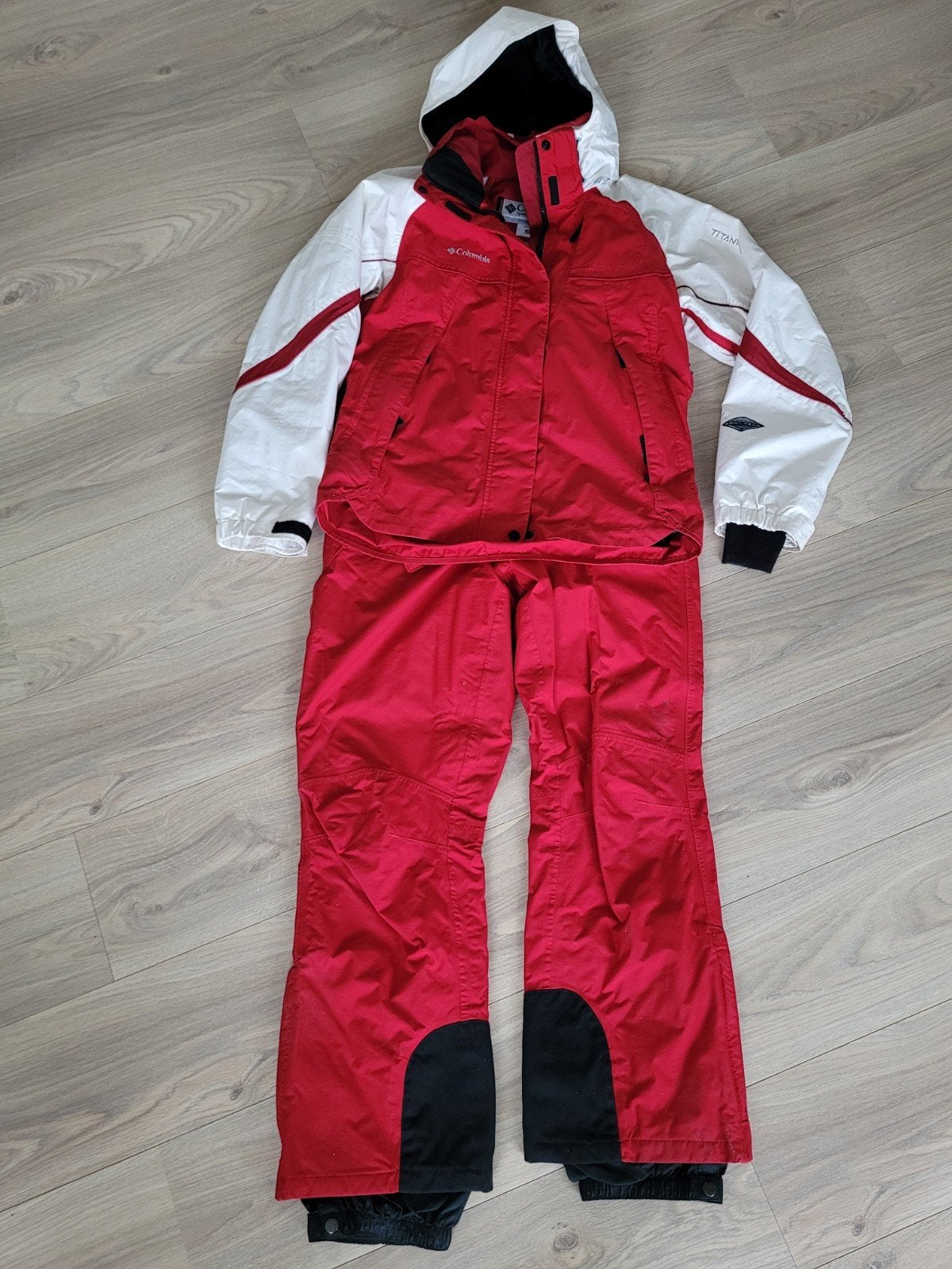 Columbia Titanium Ski Pak Dames Maat M/L - Rood/Wit, Kleding | Dames, Ophalen of Verzenden, Gedragen, Pak, Columbia