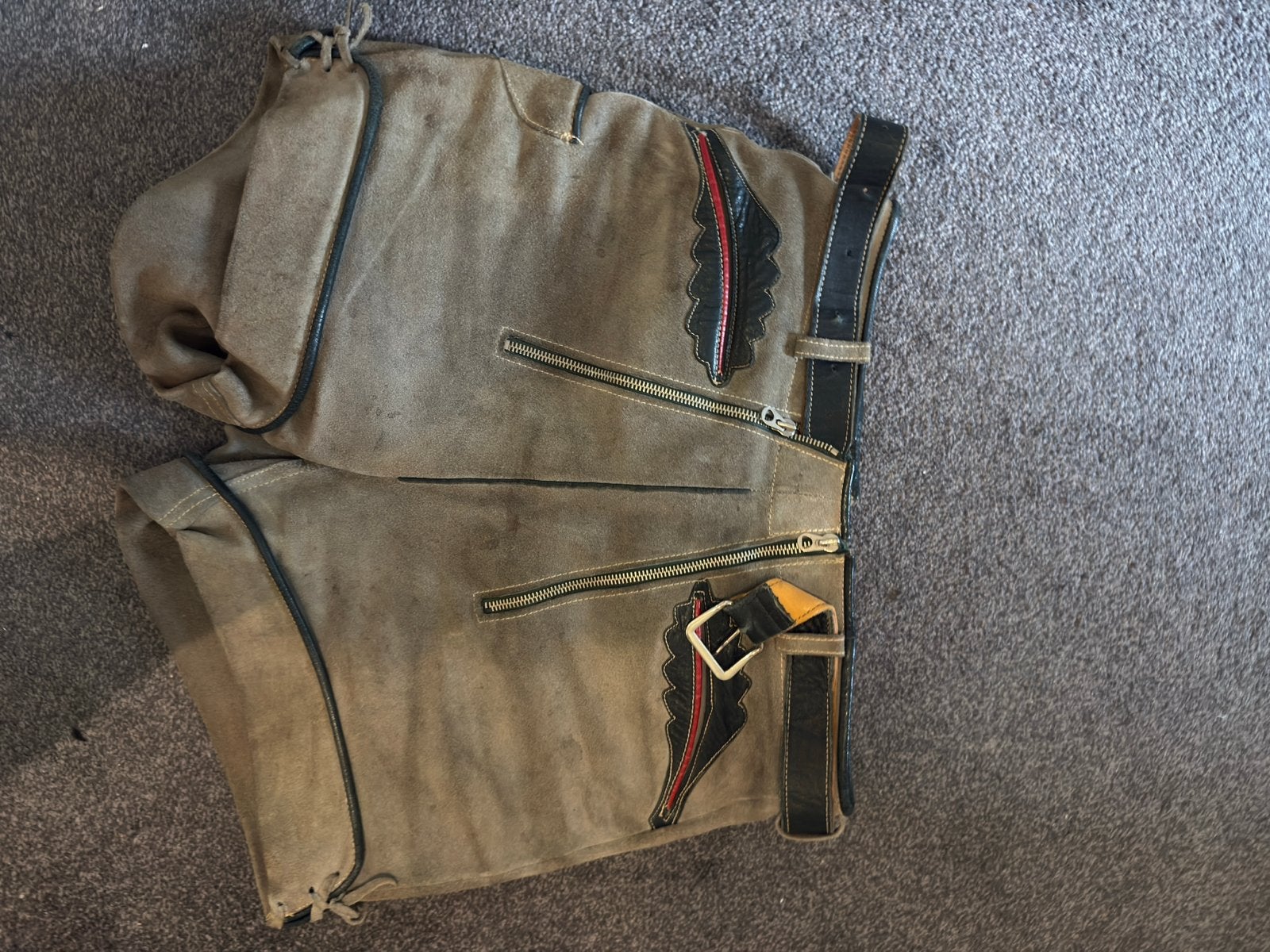 Lederhose in goede staat, Kleding | Dames, Ophalen, Zo goed als nieuw, Maat 34 (XS) of kleiner, Overige thema's