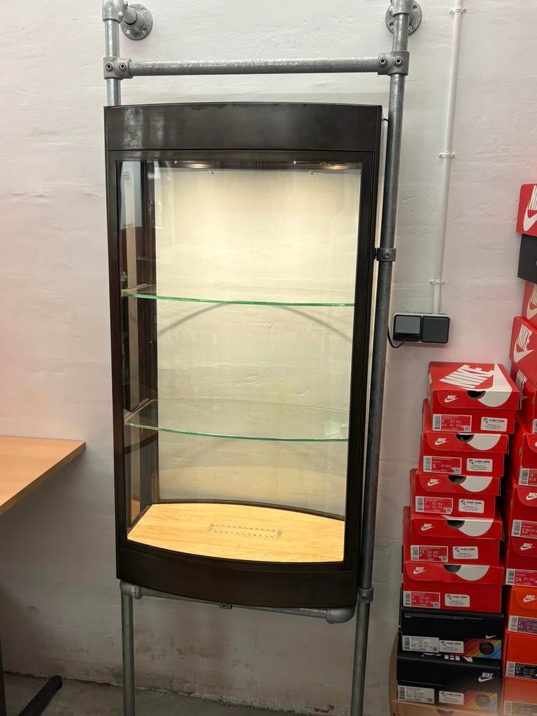 Zeer luxe antieke bronzen vitrine kast, Ophalen