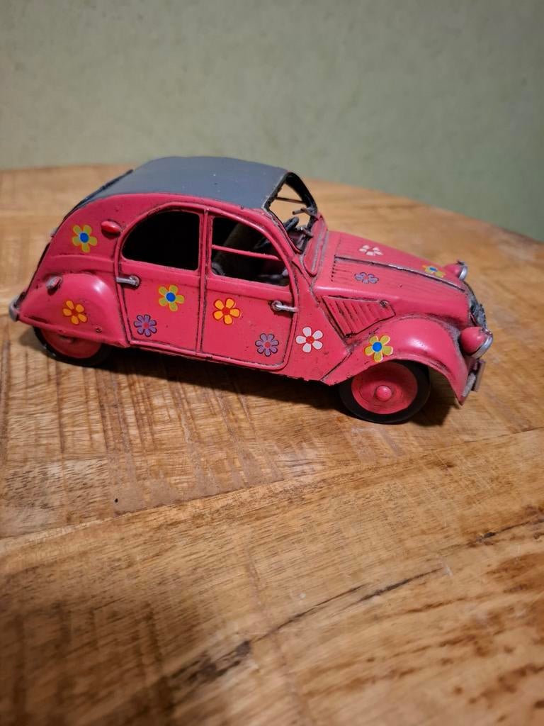 Leuke en kleurrijke Citroën 2CV van Maquette Metal 1:24, Ophalen of Verzenden, Gebruikt, Auto, Overige merken