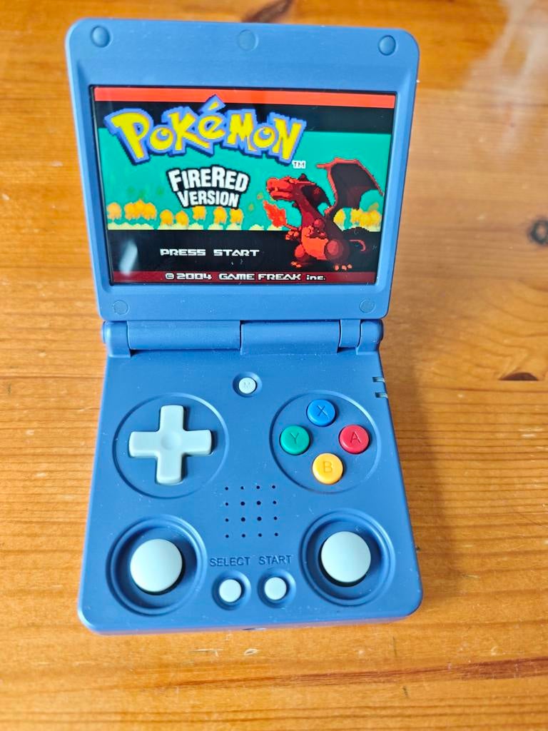 Anbernic RG 34XXSP - Gameboy Advance SP LOOK A LIKE, Spelcomputers en Games, Spelcomputers | Nintendo Game Boy, Ophalen of Verzenden