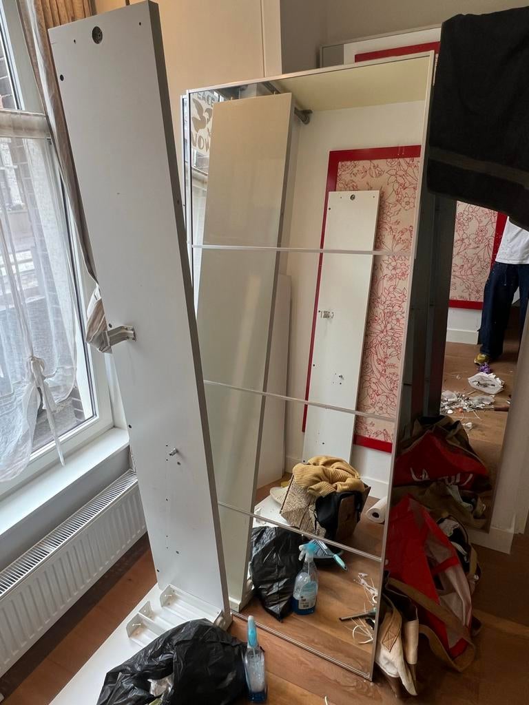 Twee glazen spiegel schuifdeuren ikea pax met rail systeem, Gebruikt, 150 tot 200 cm, 25 tot 50 cm, Overige houtsoorten