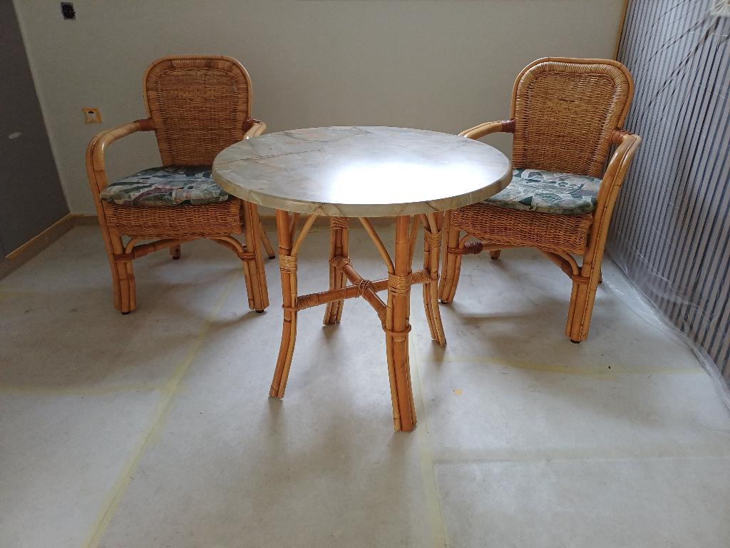 rieten tuin tafel en stoelen, Ophalen of Verzenden, Zo goed als nieuw, Rotan