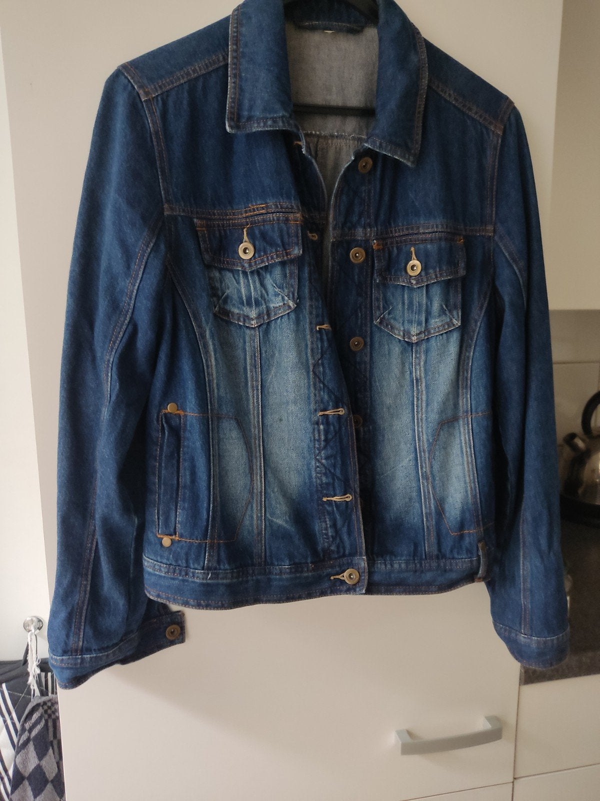 mooi spijkerjasje maat 40, Ophalen of Verzenden, Zo goed als nieuw, Maat 38/40 (M), Blauw