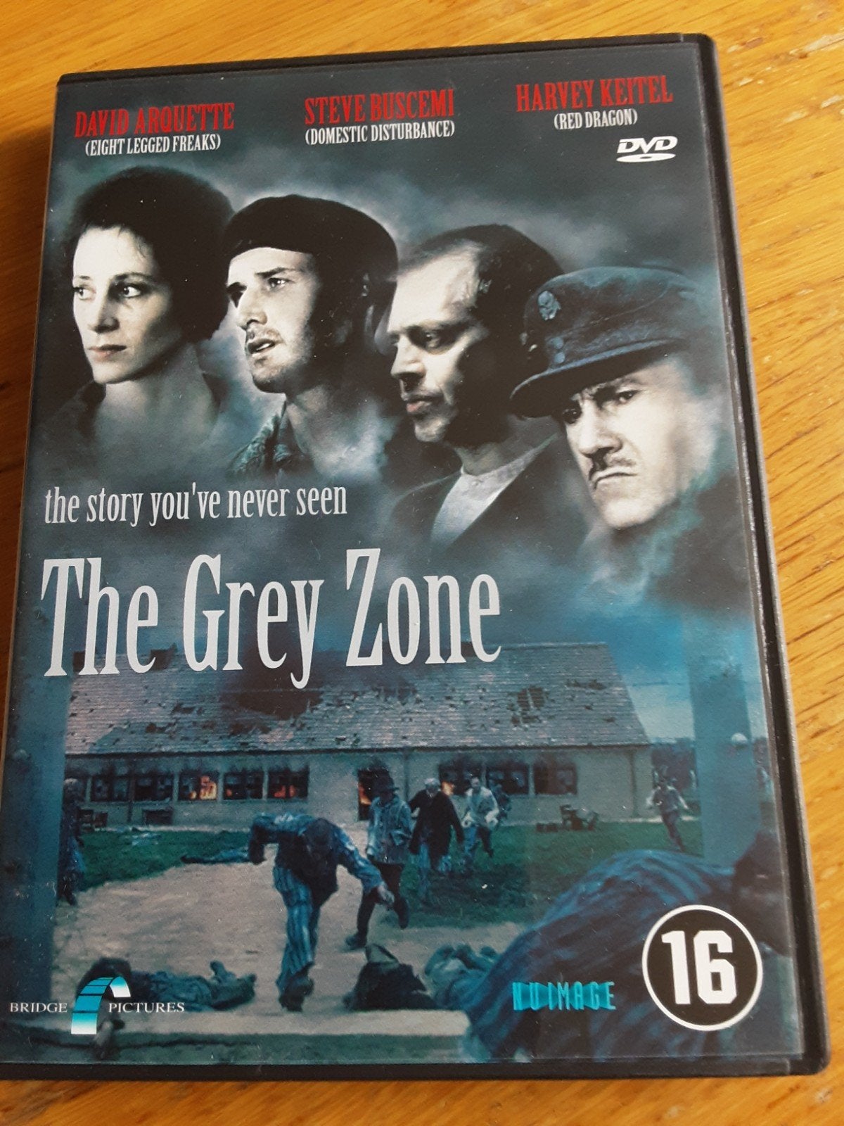 The grey zone, Vanaf 16 jaar, Ophalen, Zo goed als nieuw, Waargebeurd drama
