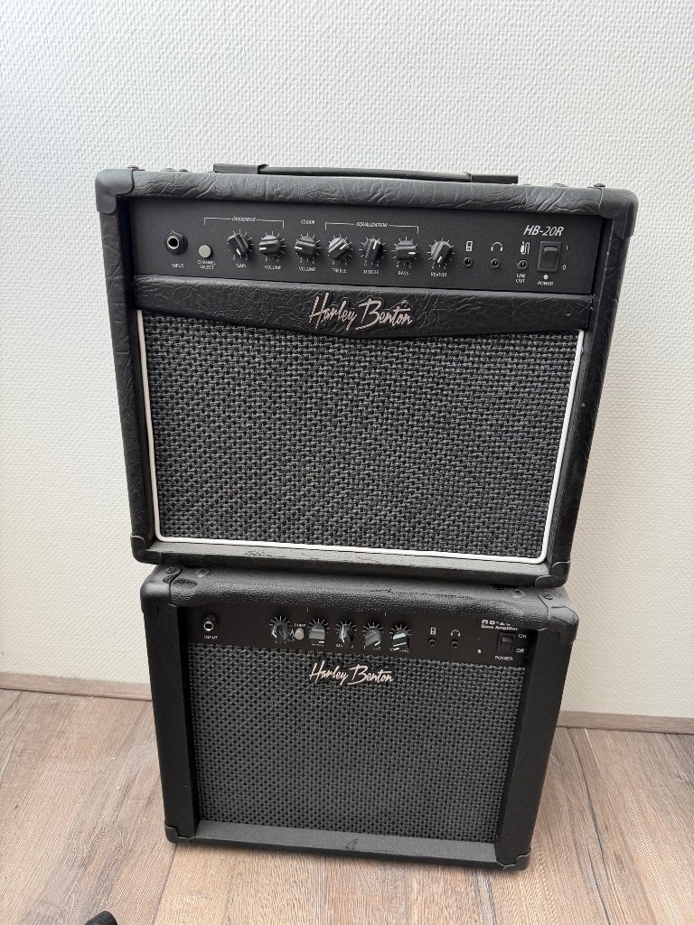 Harley Benton HB-20R gitaar Versterker, Ophalen, Zo goed als nieuw, Gitaar, Minder dan 50 watt