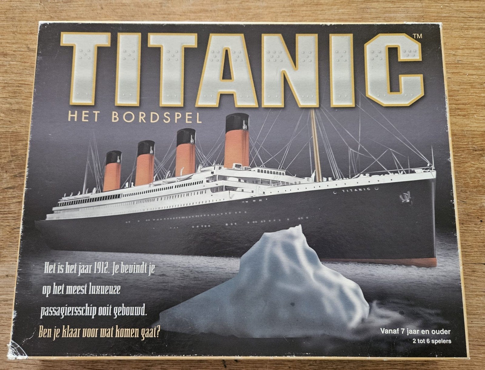 Titanic Het Bordspel - Welkom aan Boord, Hobby en Vrije tijd, Gezelschapsspellen | Bordspellen, Vijf spelers of meer, Ophalen of Verzenden