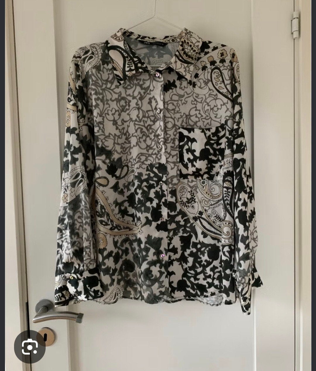 Zara blouse met paisley print - zwart, wit, beige, Zo goed als nieuw, Ophalen, Maat 38/40 (M), Zara