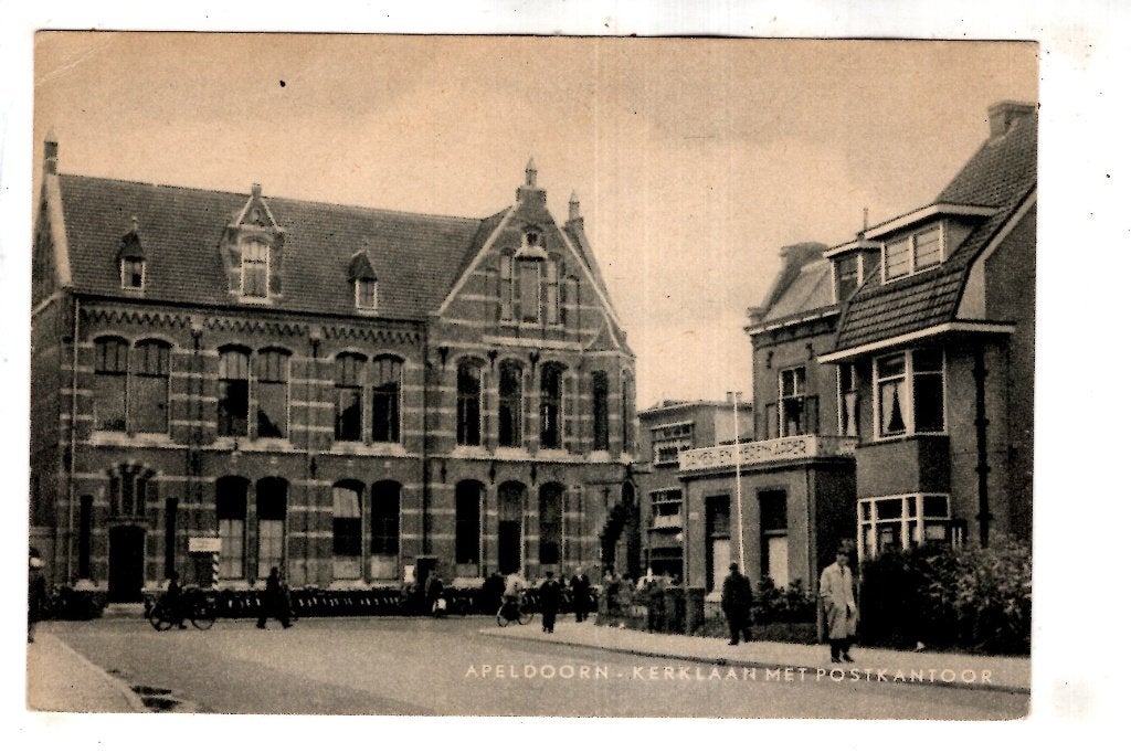Apeldoorn  Kerklaan  Kapper Postkantoor, Ophalen of Verzenden, 1920 tot 1940, Ongelopen, Gelderland
