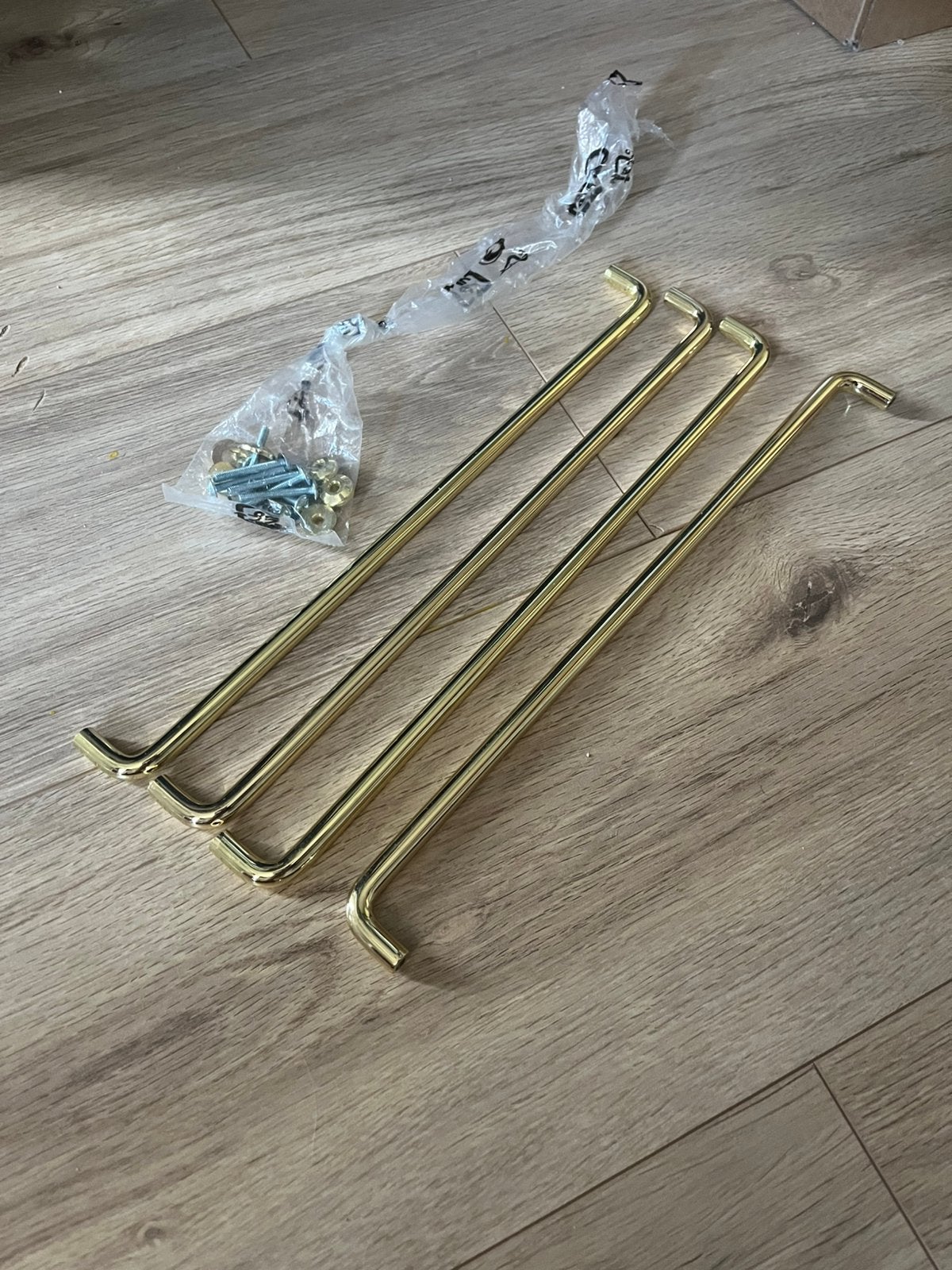 Nieuwe Ikea Bagganäs messing gouden handgrepen 4 stuks, Ophalen of Verzenden, Nieuw, Koper of Messing, Klink of Kruk