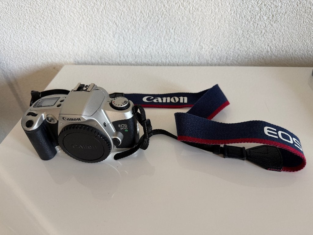 Canon EOS 500N spiegelreflexcamera met lens (28-80), Audio, Tv en Foto, Fotocamera's Analoog, Ophalen, Gebruikt, Spiegelreflex