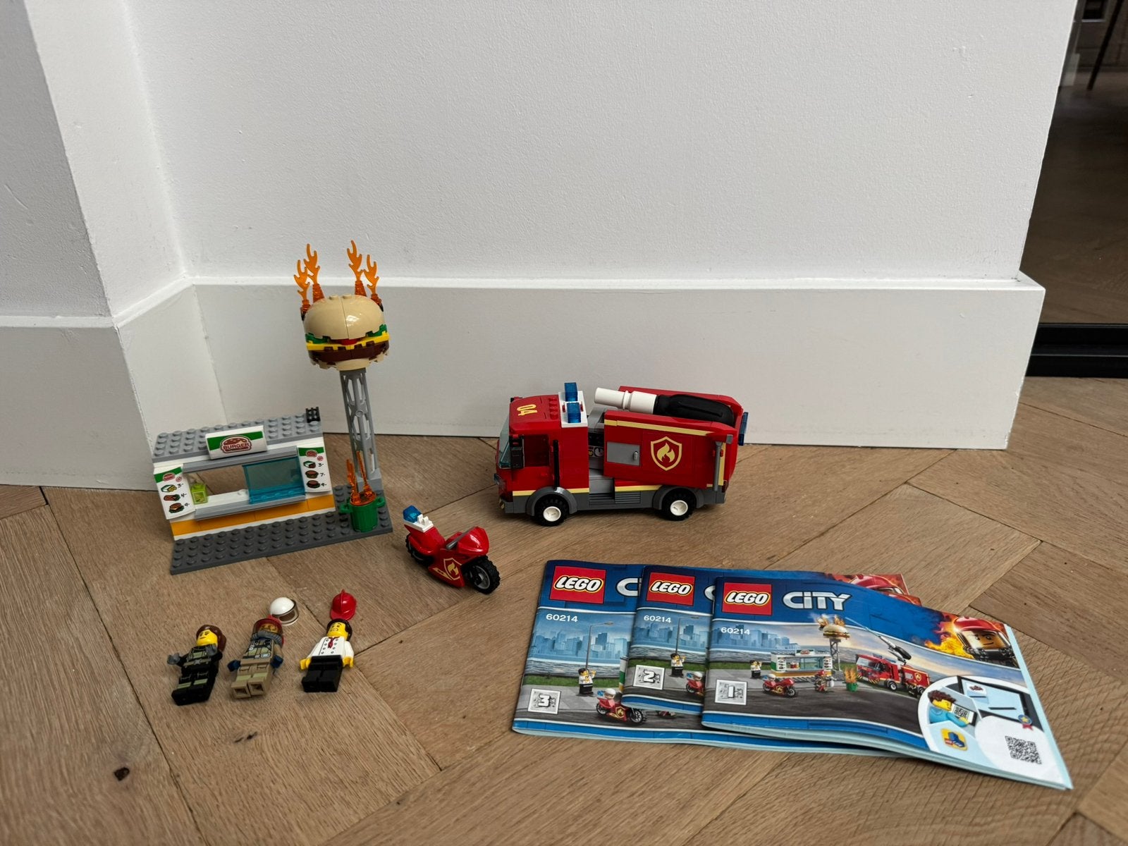 Lego City - Brandweer hamburgerbar 60214 + 60106 + 60247, City, Lego, Ophalen of Verzenden, Zo goed als nieuw