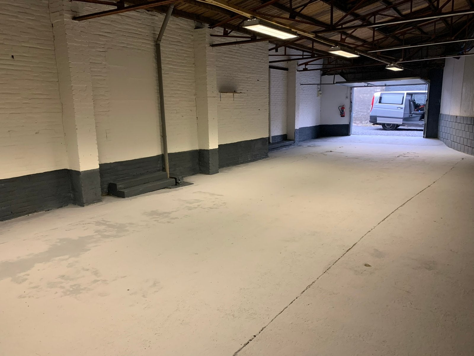 Te Huur Opslag Loods Hoensbroek nabij Centrum, Zakelijke goederen, Bedrijfs Onroerend goed, 105 m², Huur, Opslag of Loods