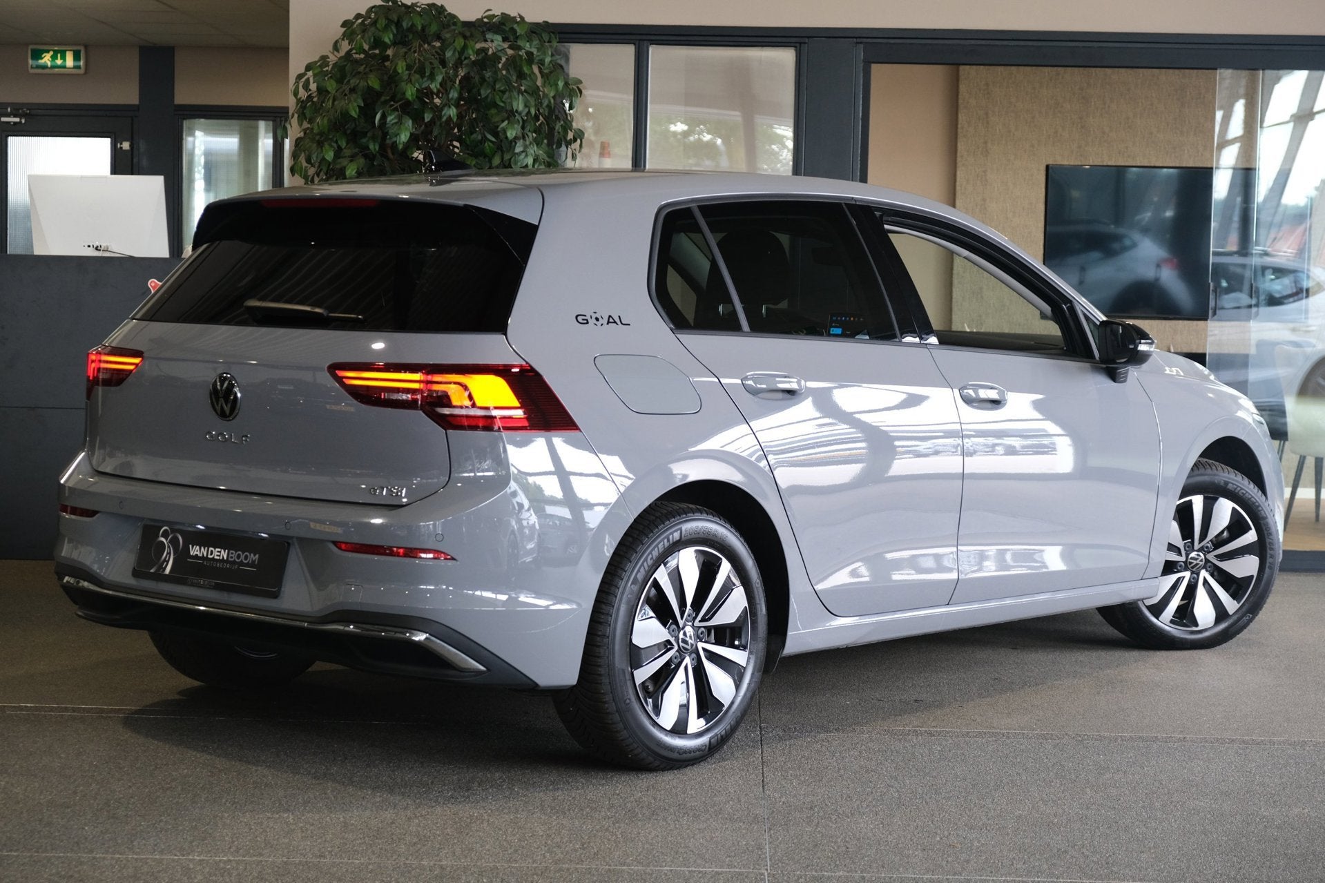 Volkswagen Golf 8.5 1.5 eTSI 150pk Navi Led Camera Trekhaak, 4 cilinders, 150 pk, Leder en Stof, Origineel Nederlands