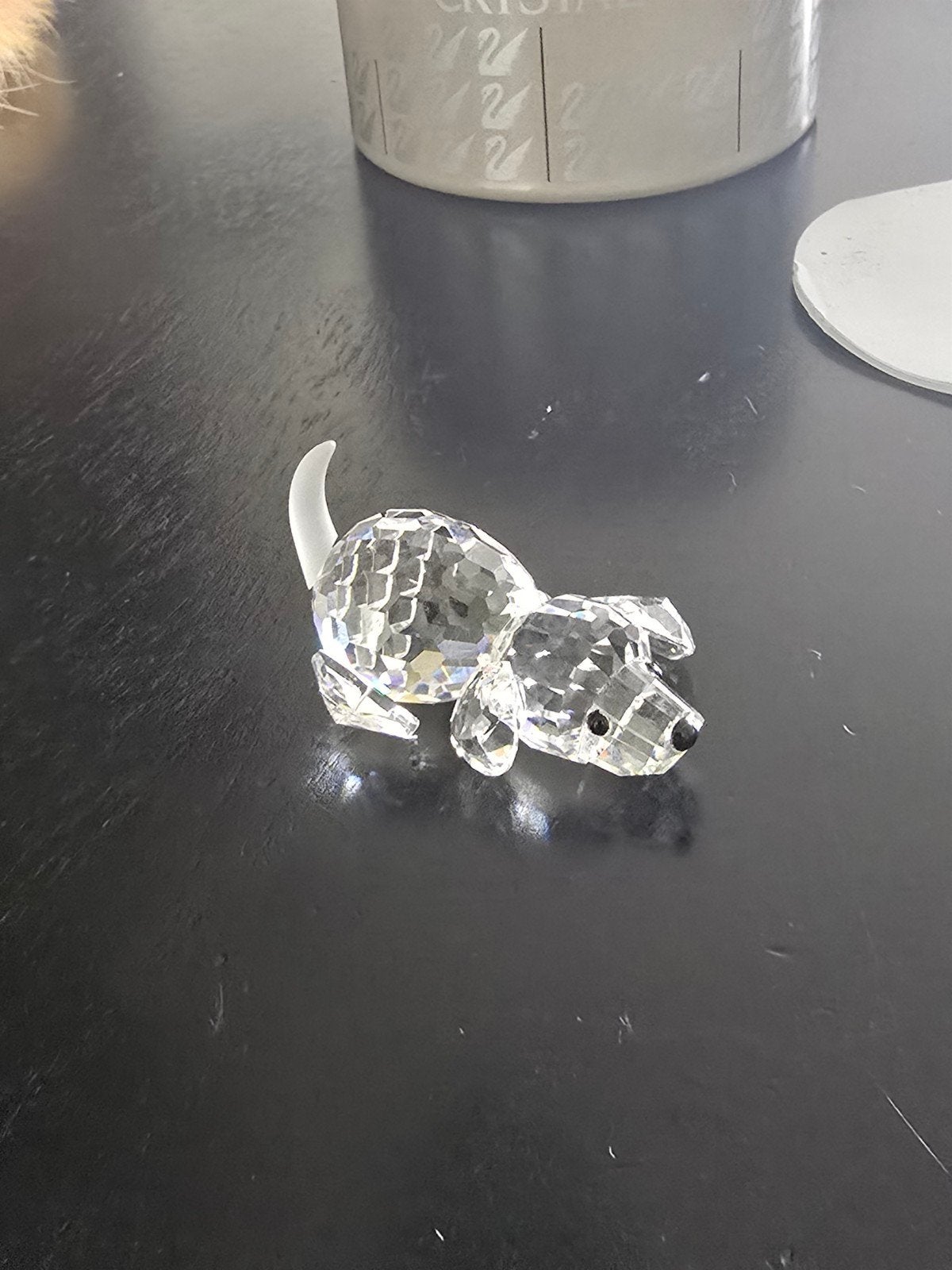 Swarovski Kristal Beagle Hondje (liggend)- Zo goed als nieuw, Verzamelen, Ophalen of Verzenden, Zo goed als nieuw, Figuurtje