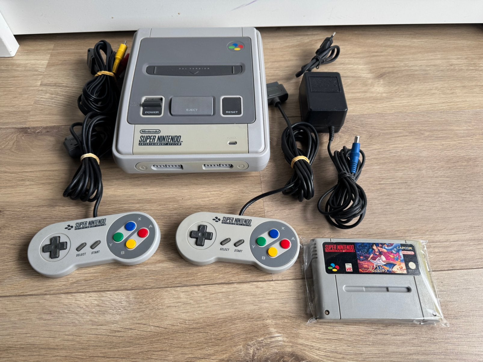 Nintendo SNES OneChip PAL + Aladdin Compleet Getest, Spelcomputers en Games, Spelcomputers | Nintendo Super NES, Ophalen of Verzenden
