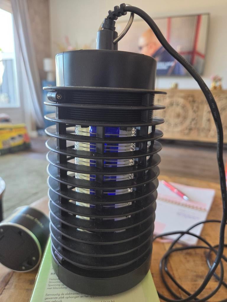 Isotronic elektronische insektenvanger. Vliegenvanger, Caravans en Kamperen, Kampeeraccessoires, Ophalen of Verzenden, Nieuw
