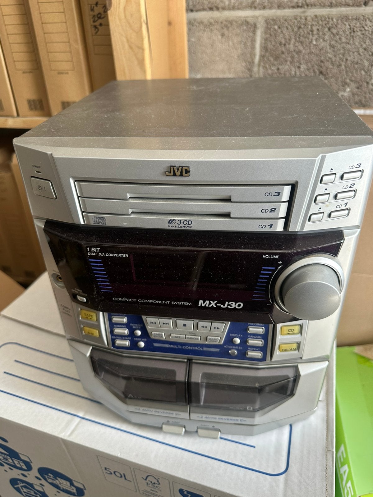 Stereo set JVC met 3x cd, 2 x cassette en 2 boxen, Ophalen, Zo goed als nieuw, JVC