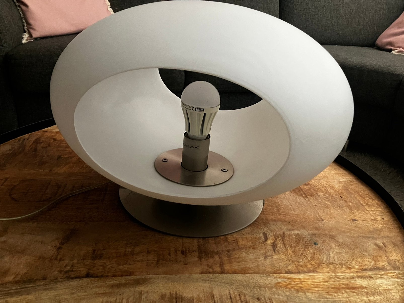 Gave ‘ufo’ lamp, Ophalen, Met schakelaar, Wit, E27 (groot)
