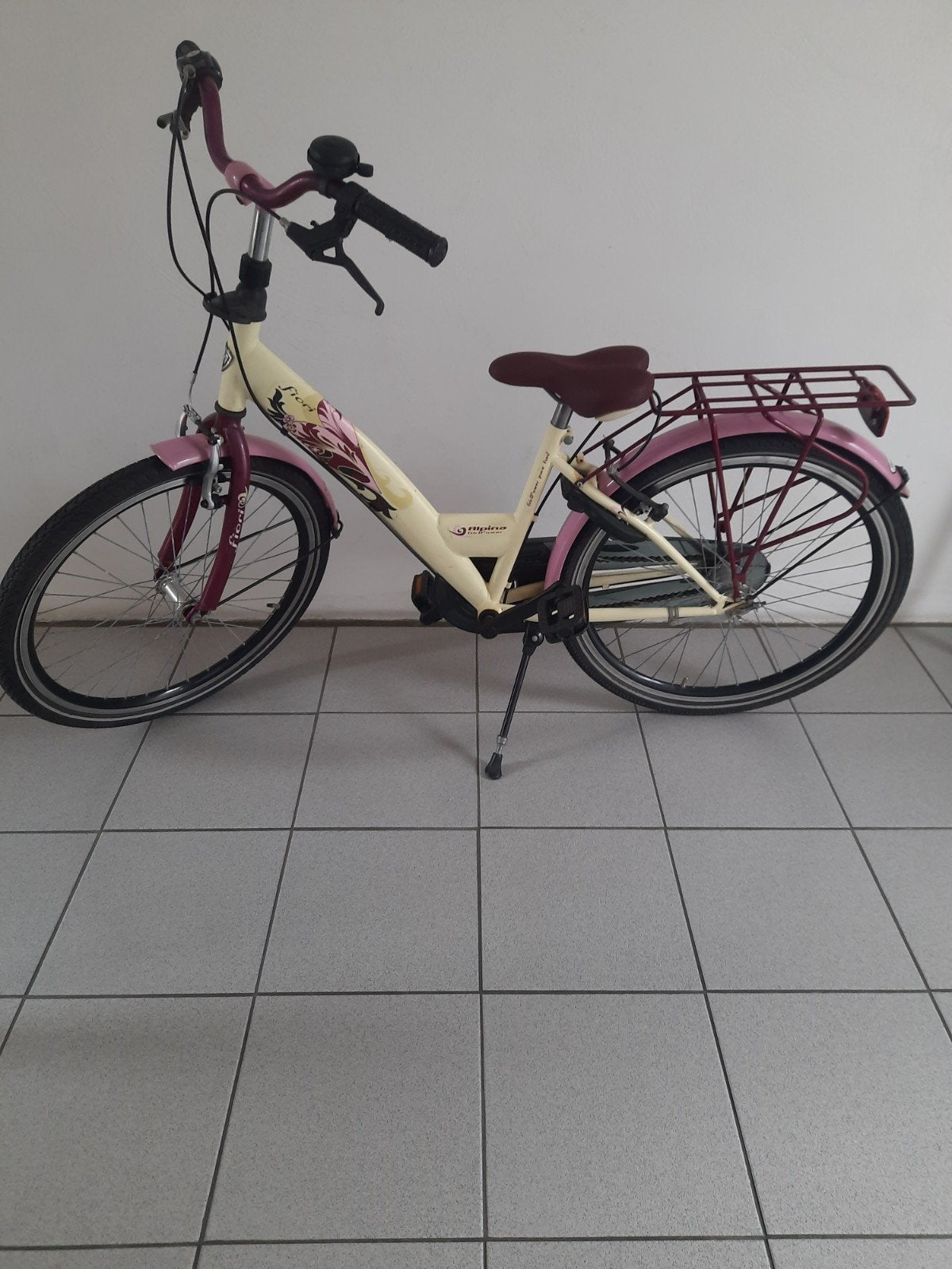 Meisjesfiets Alpina Fiori met 24 inch wielen., Ophalen, Terugtraprem, Alpina, Versnellingen