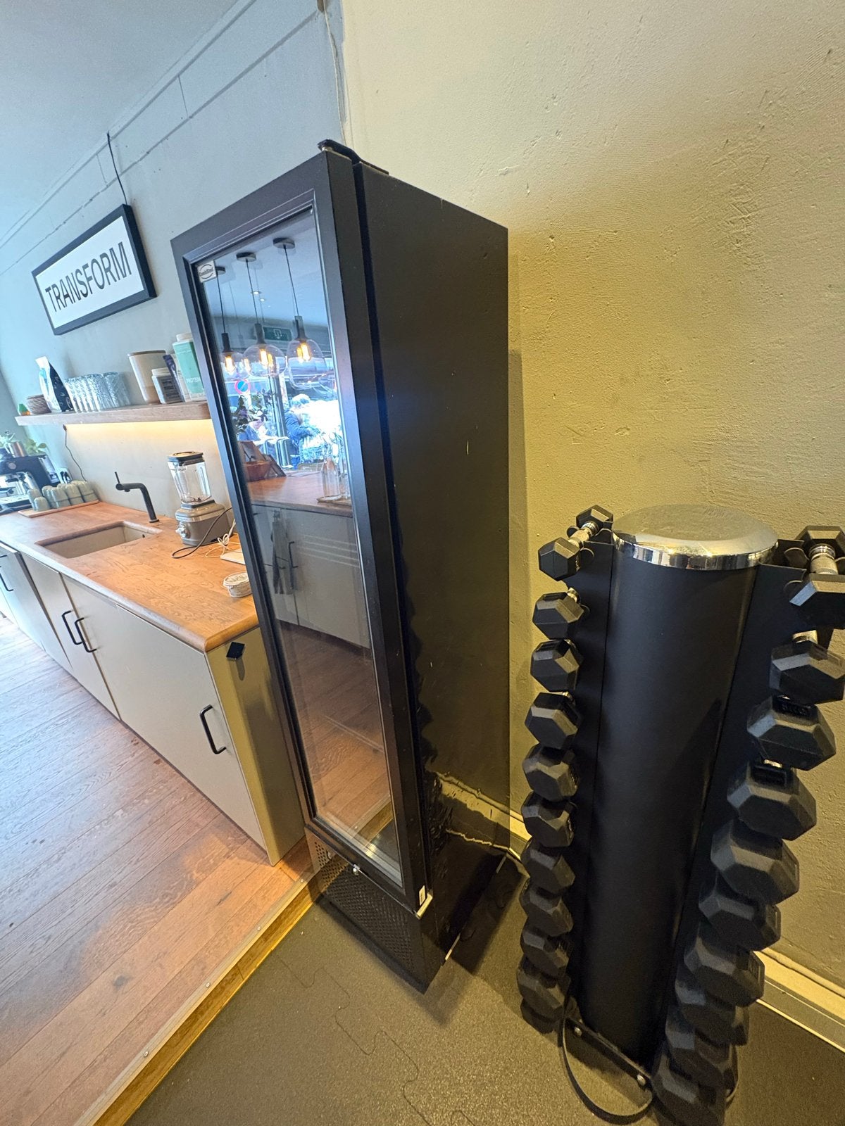 CombiSteel Vertical Cooler - Drankkoelkast met glazen deur, Zonder vriesvak, 200 liter of meer, Zo goed als nieuw, 45 tot 60 cm