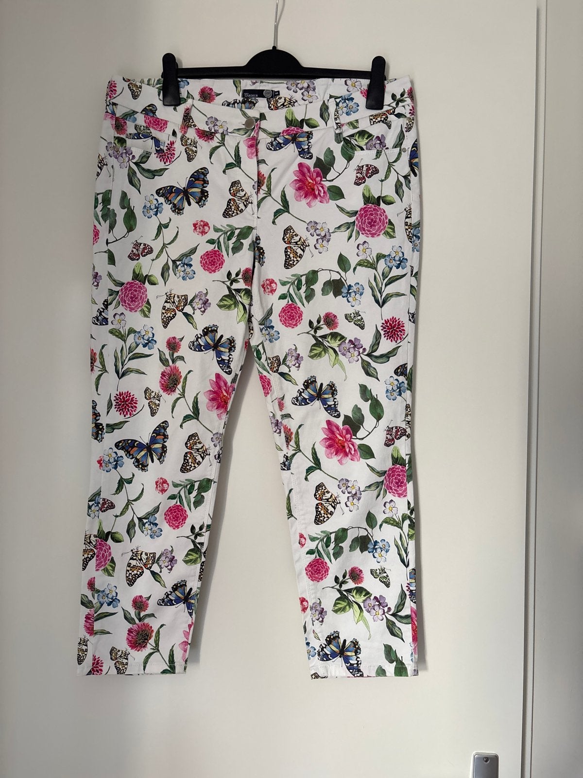 Atelier Gardeur broek met bloemen- en vlinderprint, Meerkleurig, Maat 42/44 (L), Ophalen of Verzenden, Zo goed als nieuw