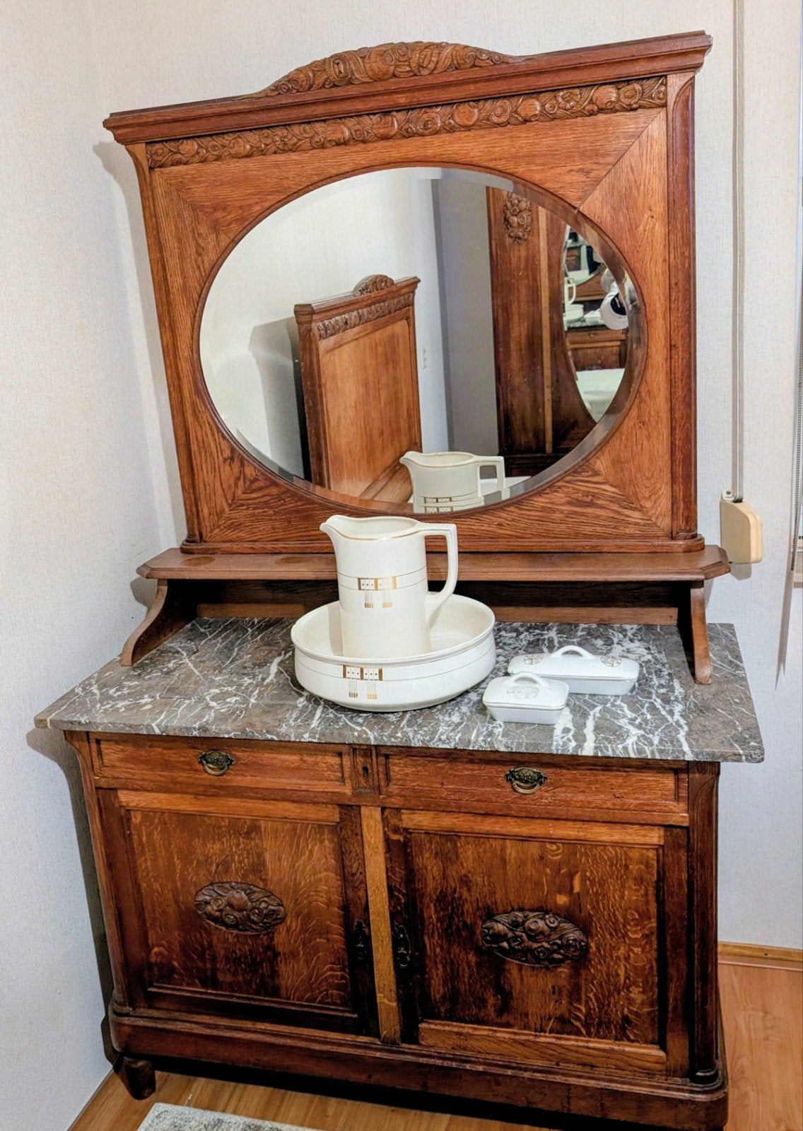 Antieke slaapkamer set: bed, kast en wastafel, Antiek en Kunst, Ophalen