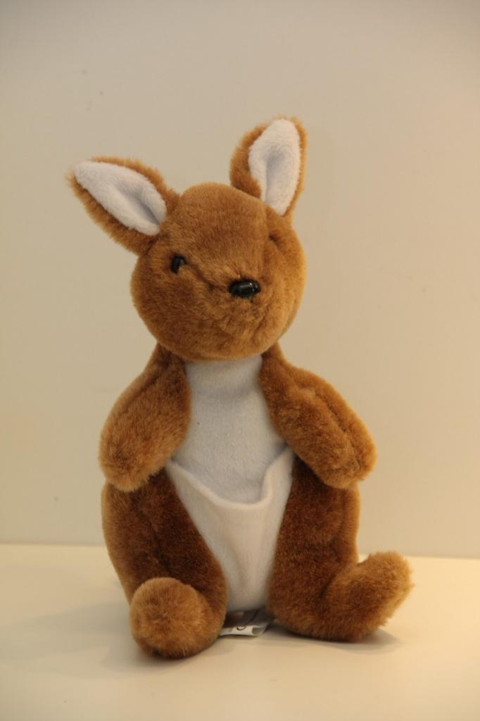 Kangoeroe knuffel. Nieuw., Kinderen en Baby's, Speelgoed | Knuffels en Pluche, Overige typen, Nieuw, Ophalen of Verzenden, Met label