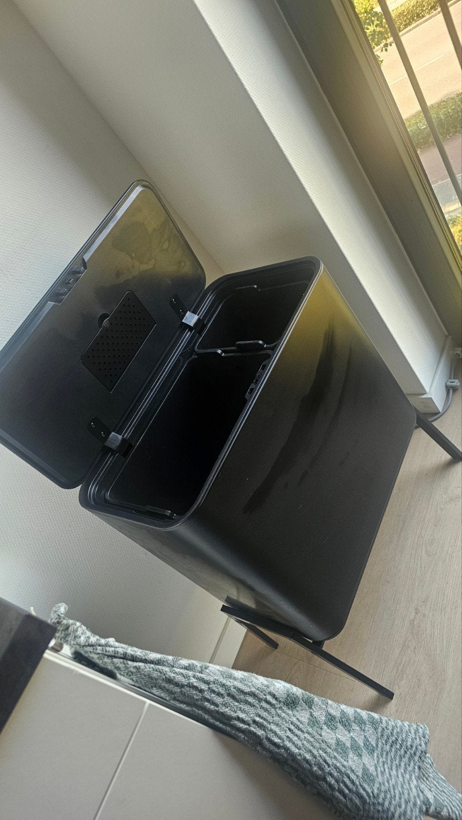 Touch Bin - Afvalscheiding - 1 x 40 liter  1x20, Huis en Inrichting, Woonaccessoires | Prullenbakken, 40 liter of meer, Ophalen