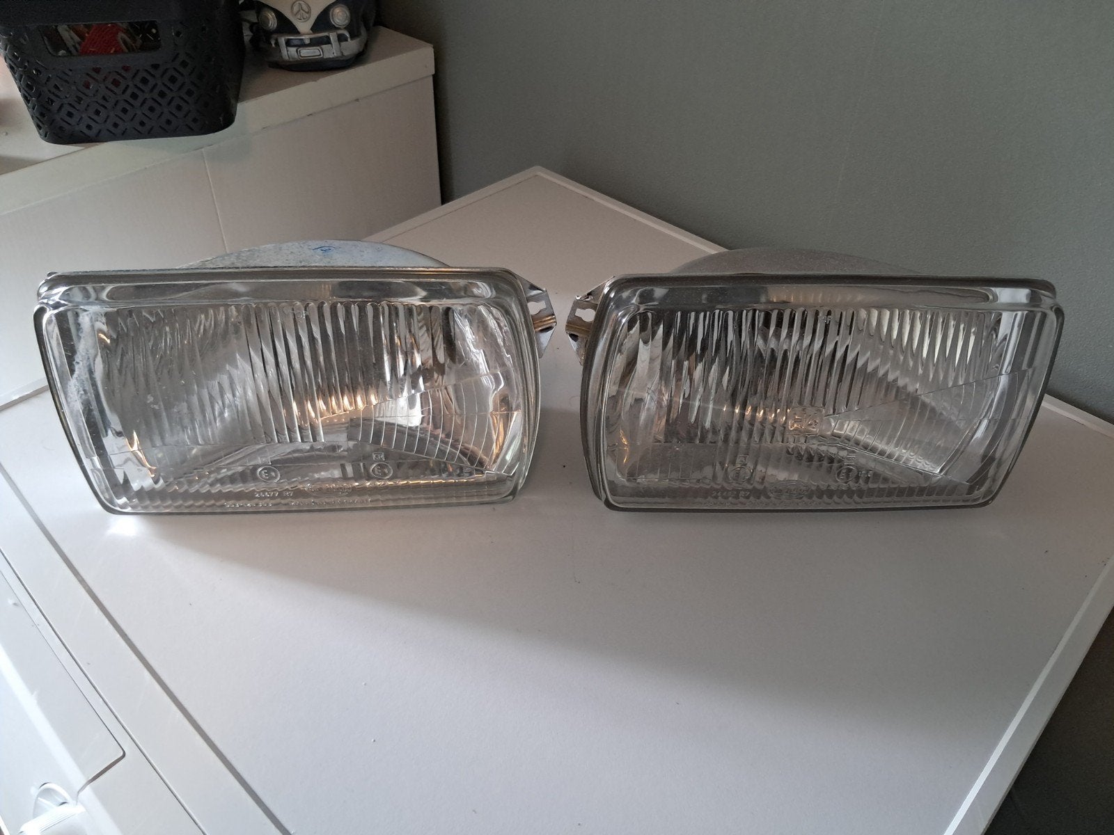 Hella Koplampen VW Passat mk1 (1977-1980) - Nieuw, L+R, Ophalen of Verzenden, Gebruikt, Oldtimer onderdelen