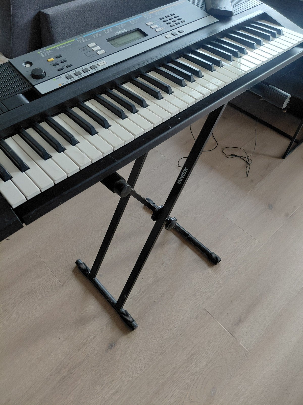 Yamaha YPT-240 keyboard 5 octaven met pedaal en standaard, Ophalen