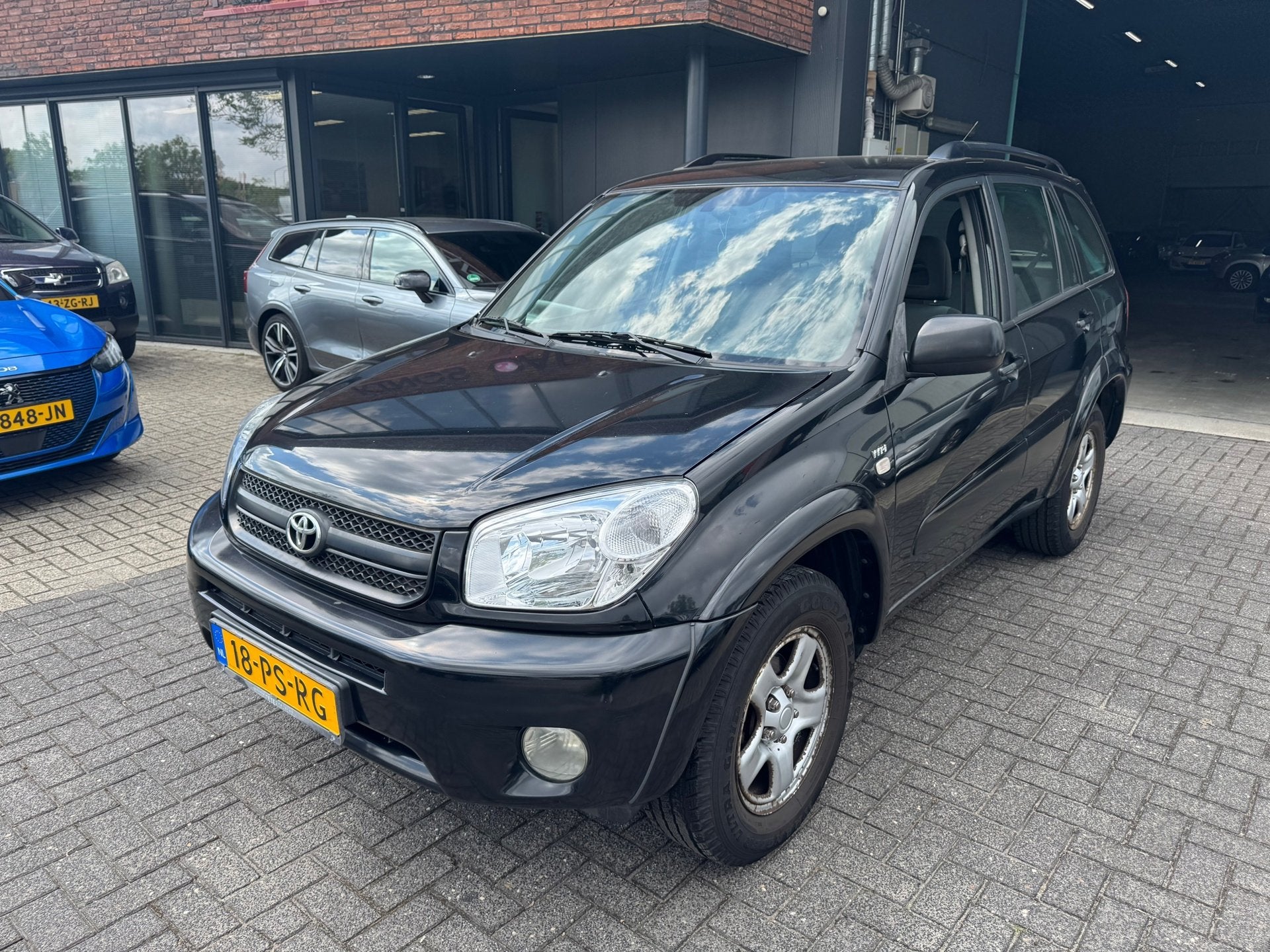 Toyota RAV4 2.0-16V VVT-i Luna CLIMA CRUISE ORIG NL NAP, 1998 cc, Gebruikt, 4 cilinders, 150 pk