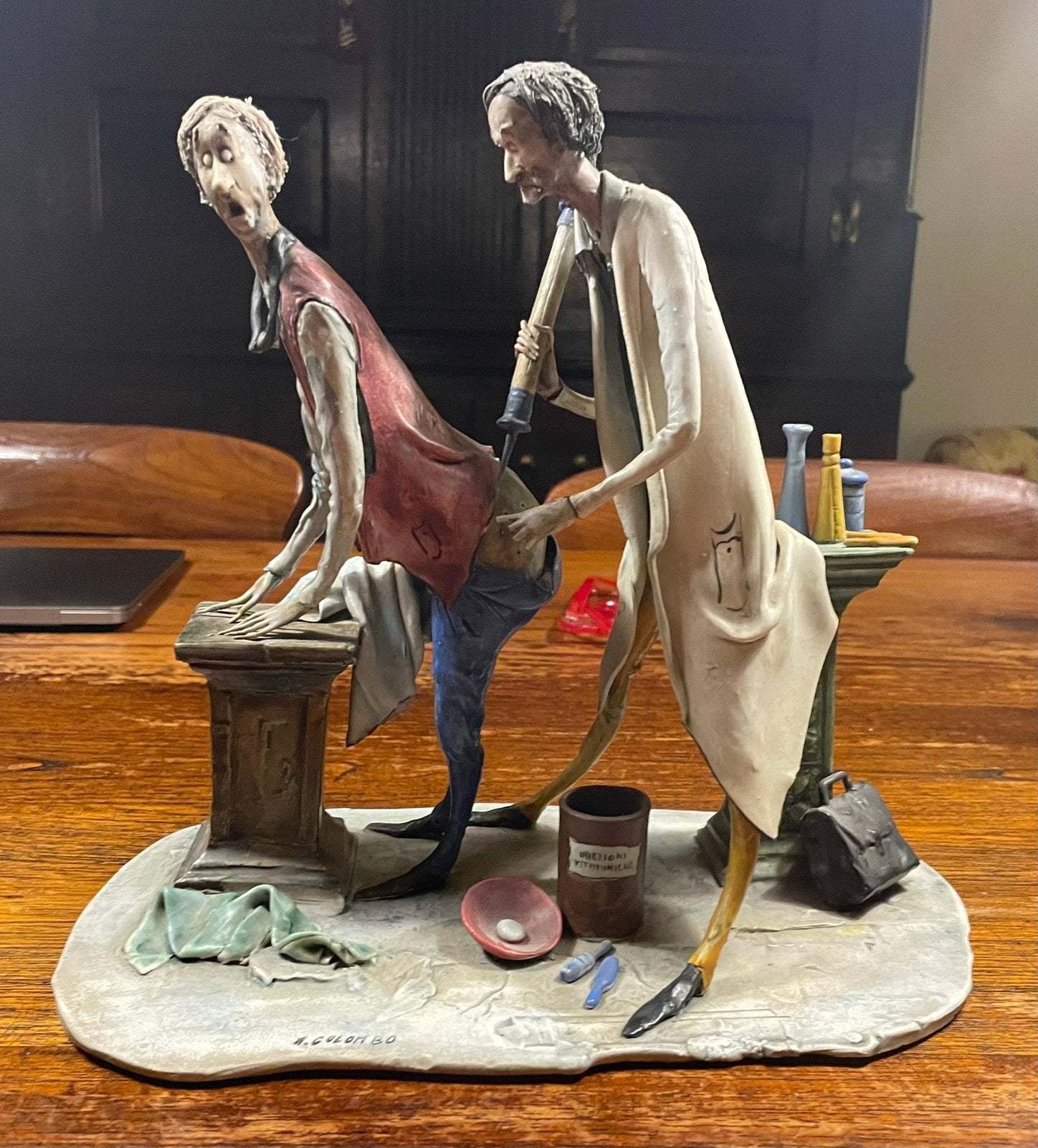 Medische verrichting, leuk cadeau voor zorgmedewerker?, Antiek en Kunst, Antiek | Keramiek en Aardewerk, Ophalen