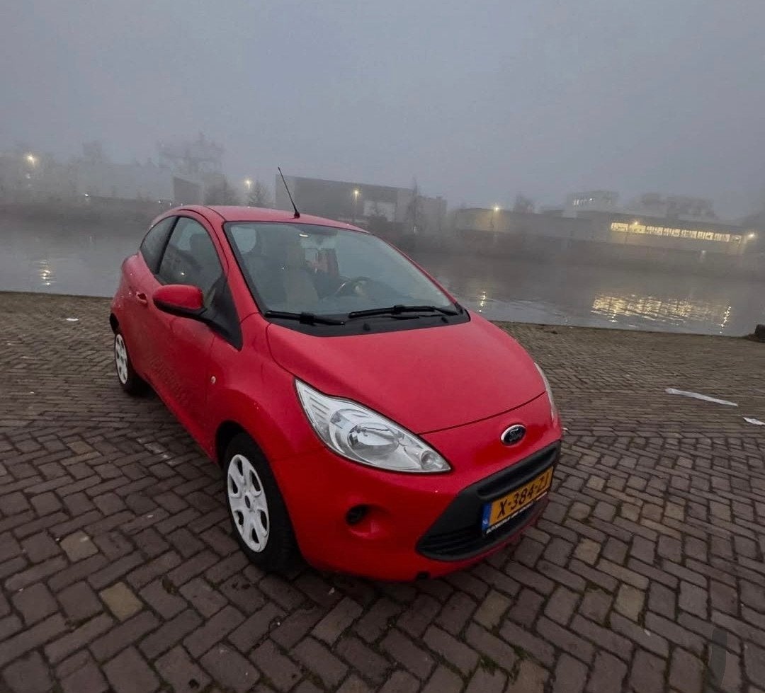 Ford Ka 1.2 69pk 2012 Rood, Auto's, Ford, Voorwielaandrijving, 1242 cc, 4 cilinders, 4 stoelen