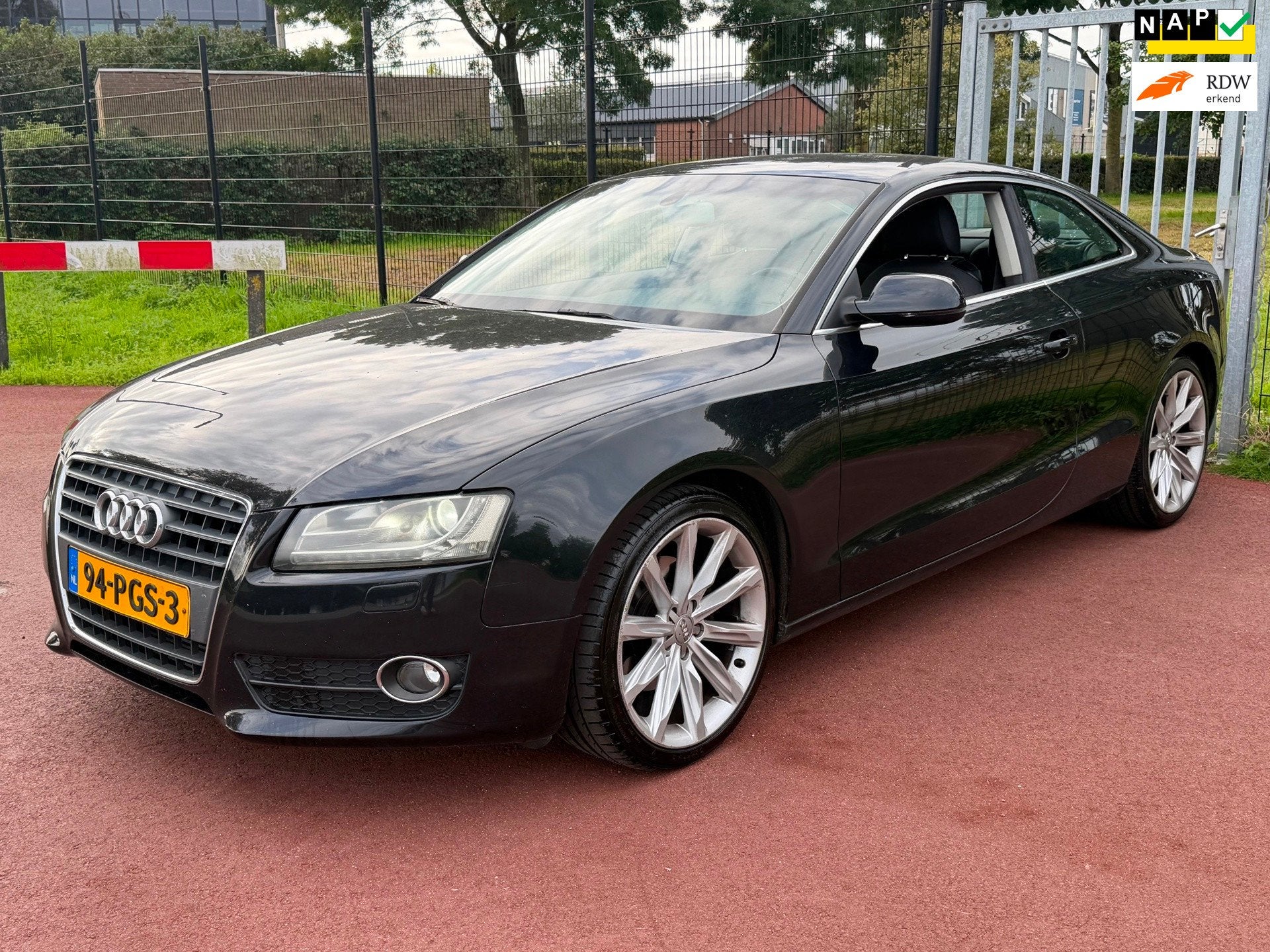 Audi A5 Coupé 2.0 TFSI 180 PK Pro Line Business LED PDC 19i, Auto's, Voorwielaandrijving, Euro 5, Gebruikt, Parkeersensor