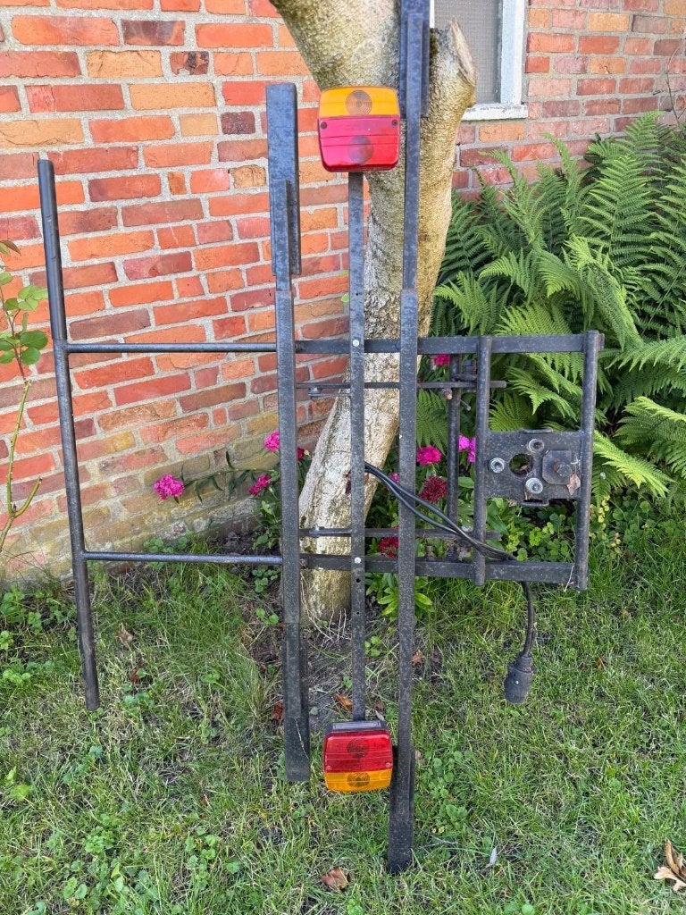 Fietsendrager stevig en functioneert, Ophalen, 2 fietsen, Gebruikt, Trekhaakdrager